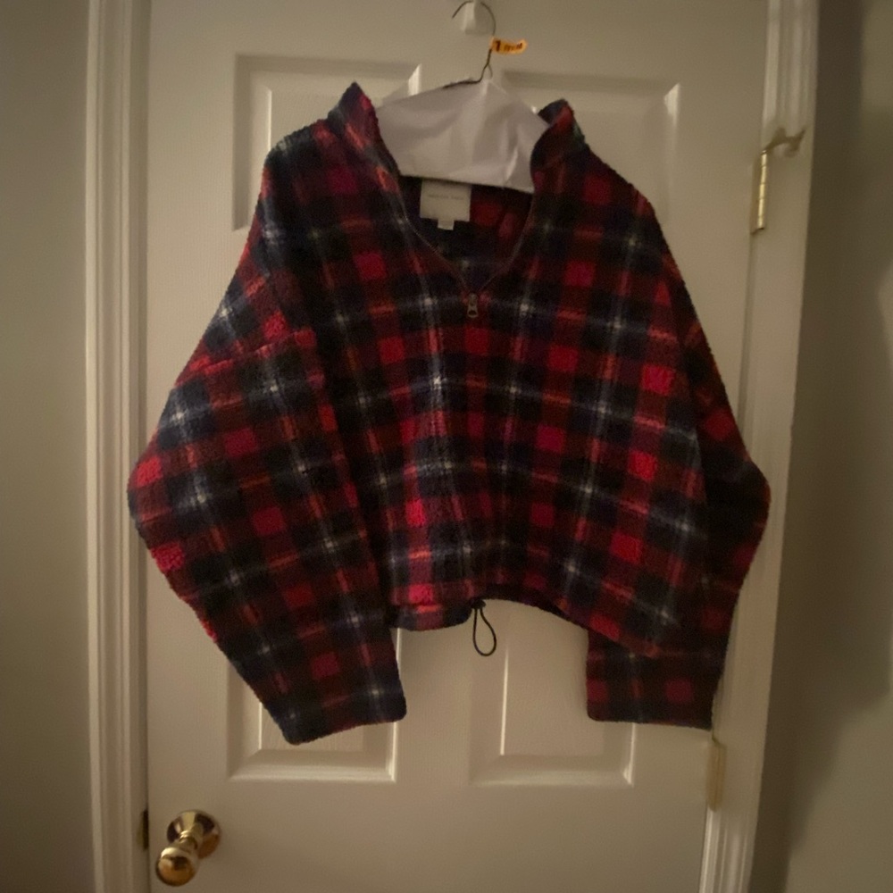 American Eagle cropped fleece half zip